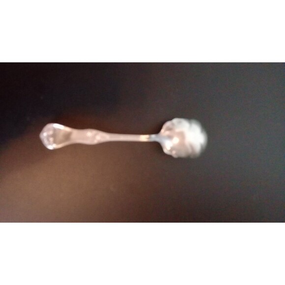 W.M. Rogers & Sons Scalloped Table Spoon - SIlver Plated- 6 Inches - Picture 4 of 7